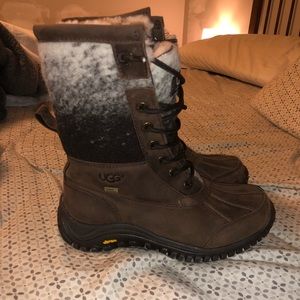 Women’s size 6 ugg winter boot! Brand new!
